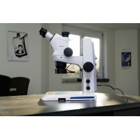 Stemi 508 doc с Stemi-Spot вертикально освещение в штатив М